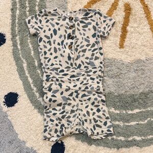 Baby/Toddler Short Sleeve Printed One-Piece Romper in Teal and White